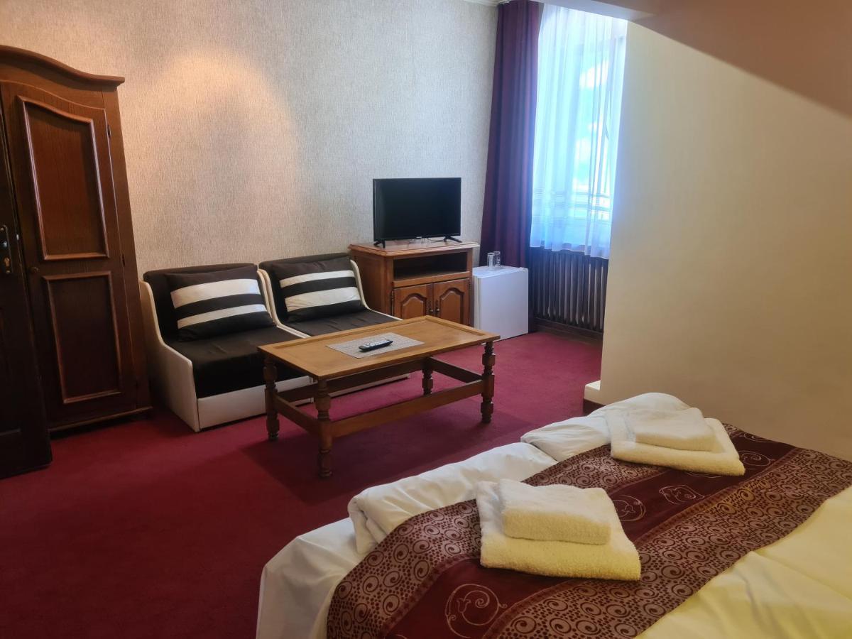 Complex Brashlyan Hotell Trjavna Eksteriør bilde