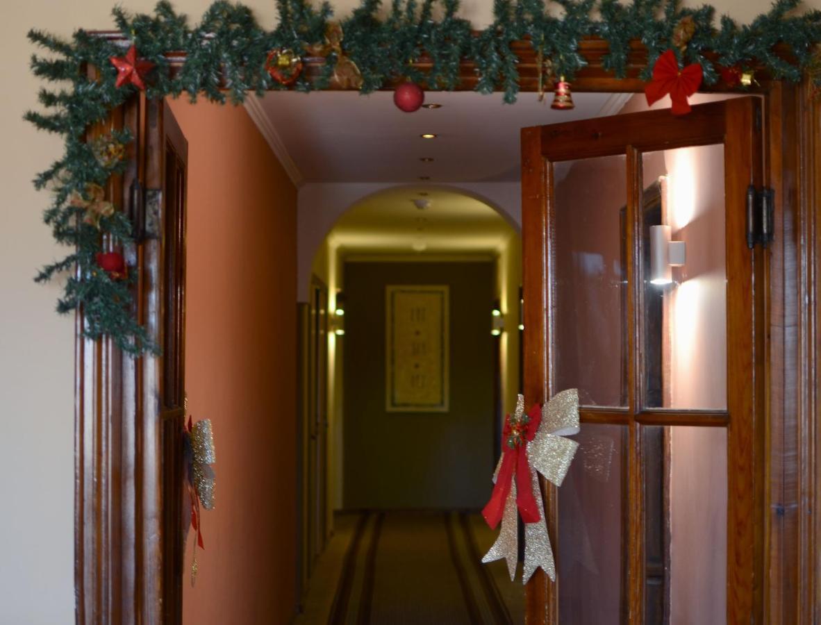 Complex Brashlyan Hotell Trjavna Eksteriør bilde